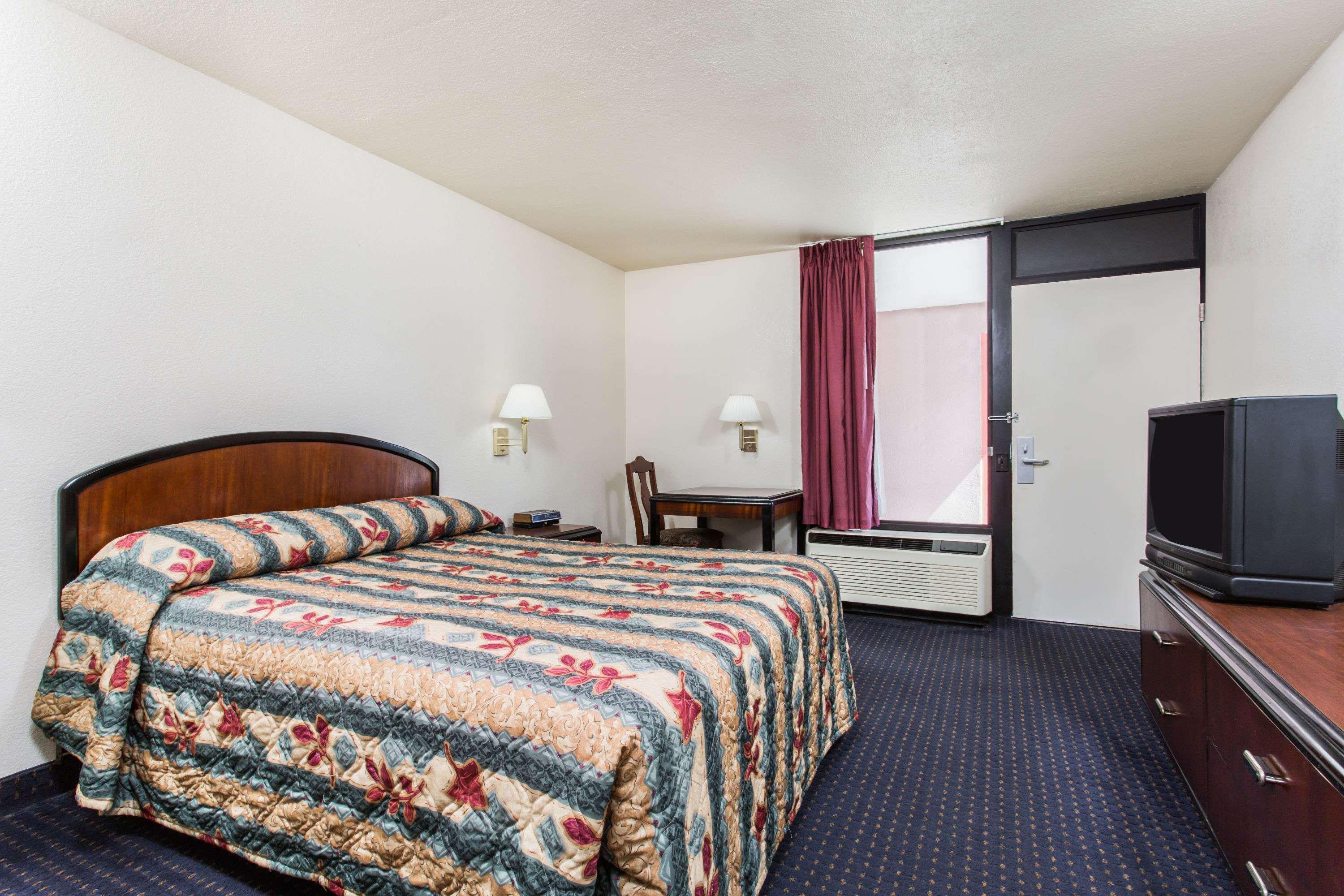 Knights Inn Virginia Beach Lynnhaven Esterno foto